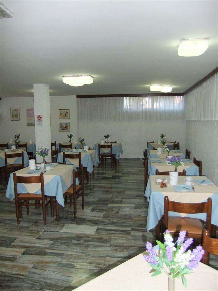 Hotel Giulio Cesare チンカレ エクステリア 写真