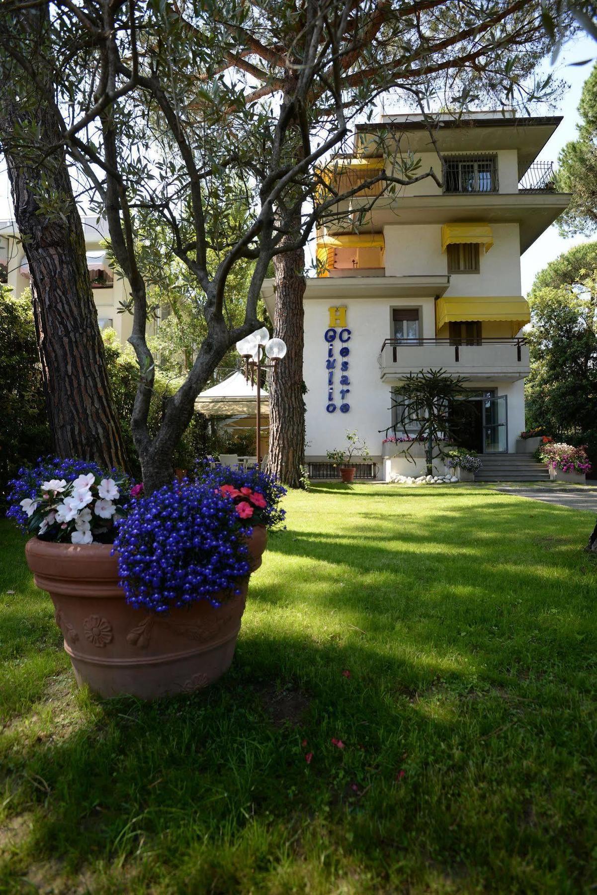 Hotel Giulio Cesare チンカレ エクステリア 写真